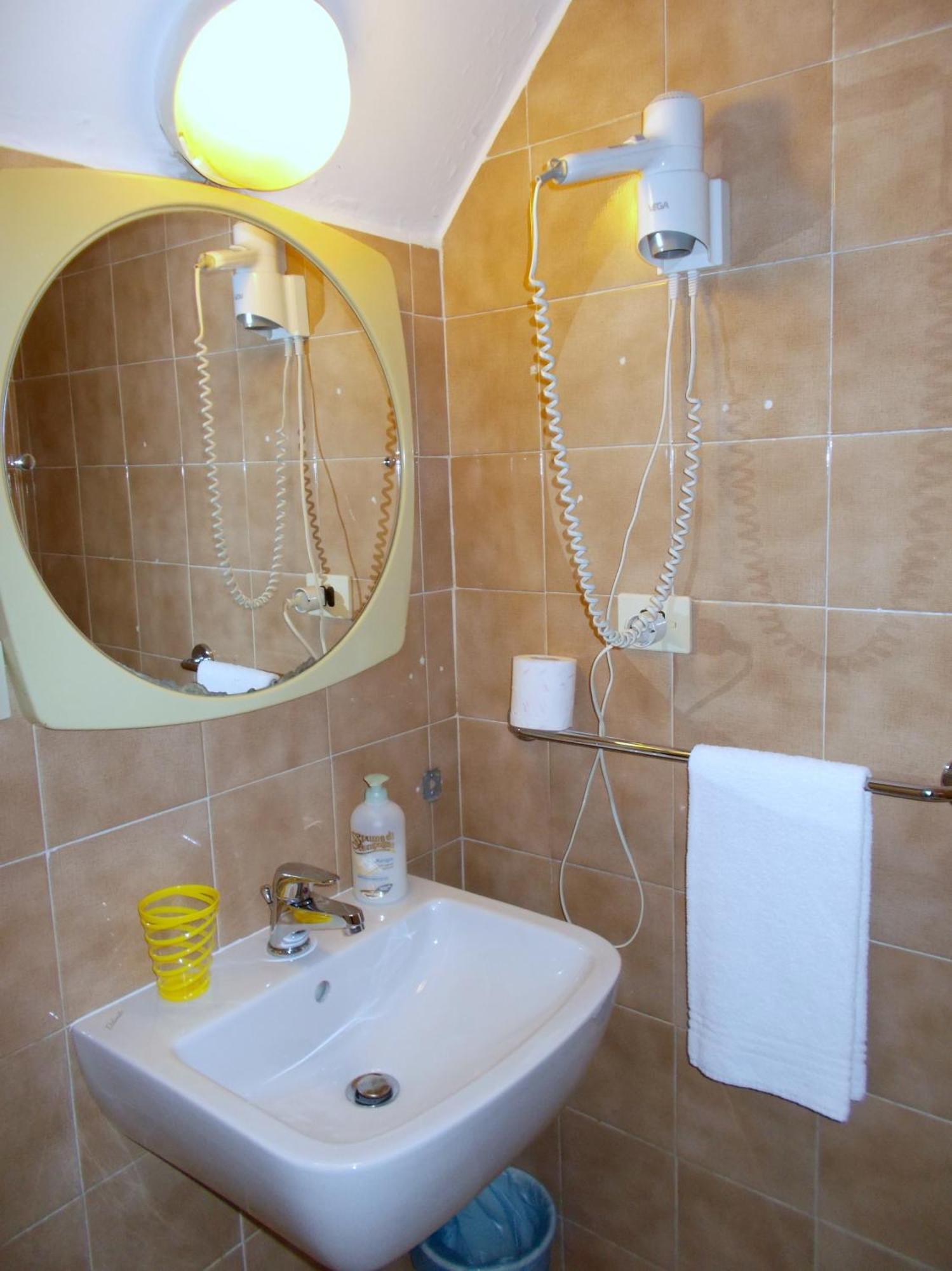 Hotel D'Azeglio Firenze Florença Quarto foto